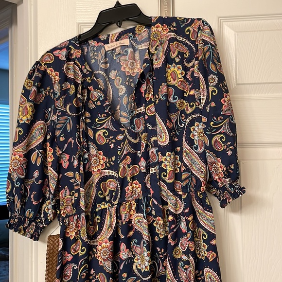 Dress - Picture 2 of 7